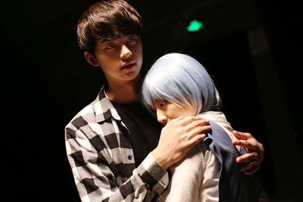 动漫英雄》震撼开播 快男谢彬彬秒变屌丝